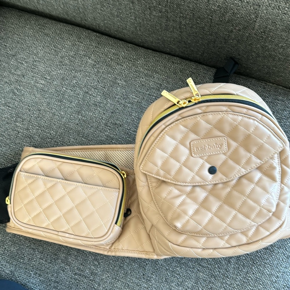 Tushbaby carrier